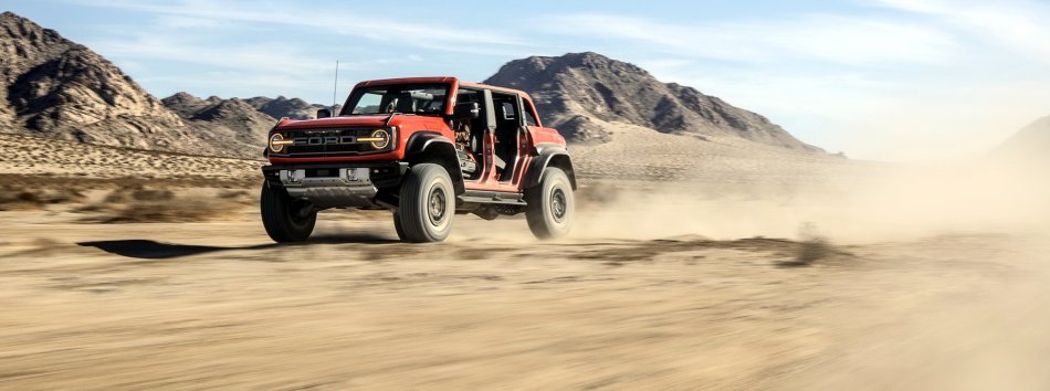 2022-Ford Bronco Raptor Dunes Red.jpg