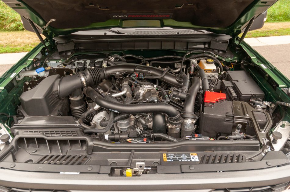 2022-ford-bronco-raptor green engine.jpeg