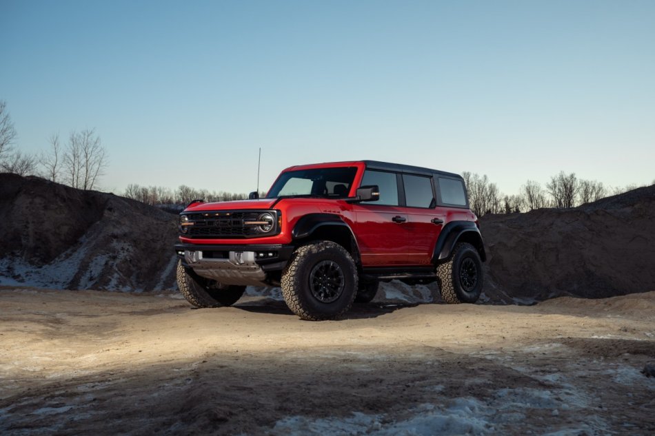 2022-Ford-Bronco-Raptor-Steven-Pham-Photo-8.jpeg