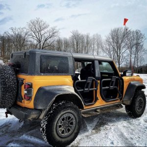 Ford-Bronco_Raptor-Tube-Doors.jpeg