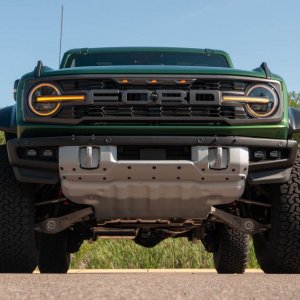 2022-ford-bronco-raptor green front view.jpeg