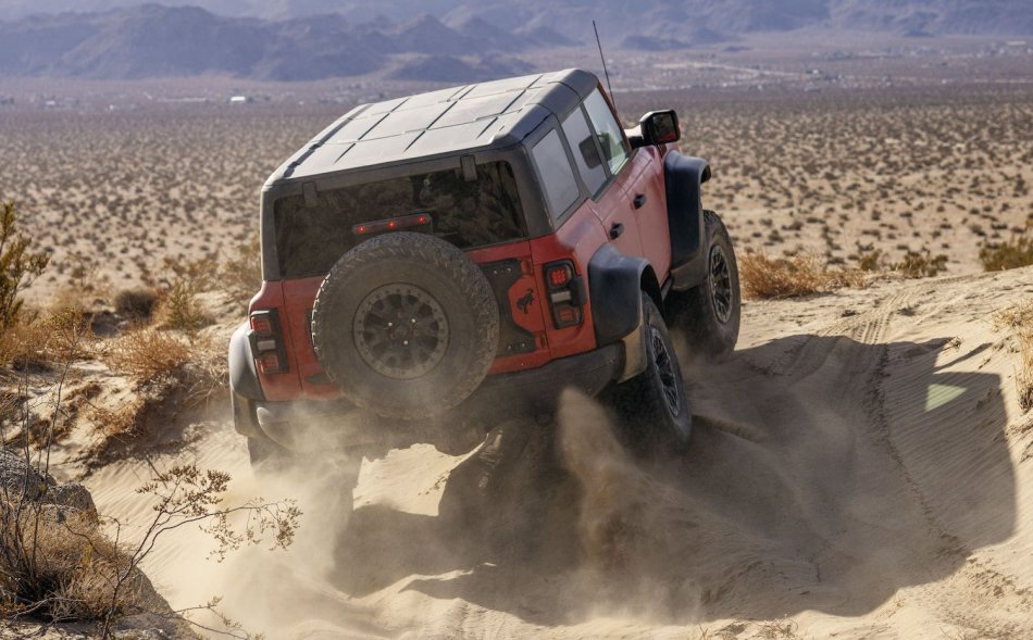 Bronco Raptor Sand Dunes.jpg